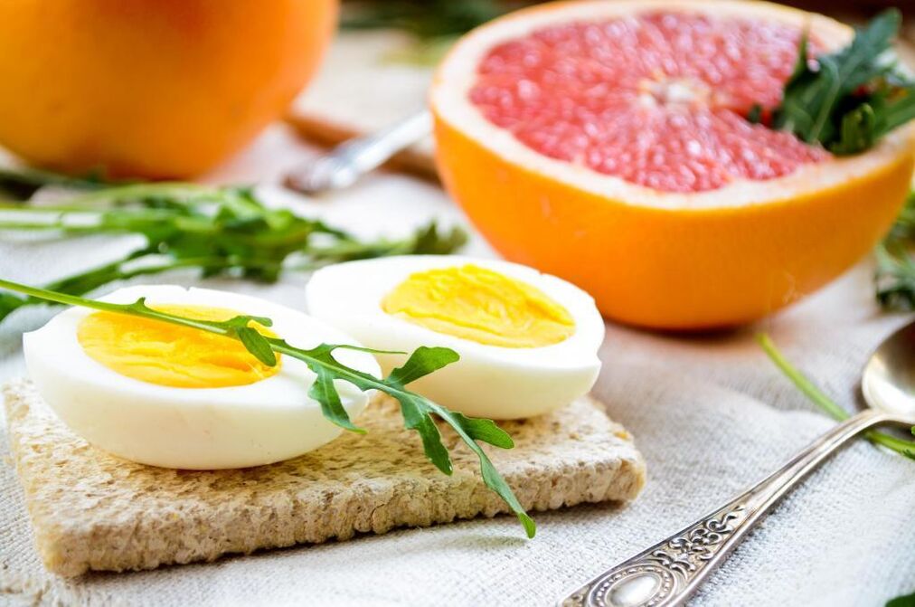 trứng và bưởi cho chế độ ăn kiêng maggi