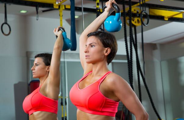 Huấn luyện với trọng lượng để giảm cân