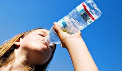 uống chế độ ăn uống trong một tháng để giảm cân